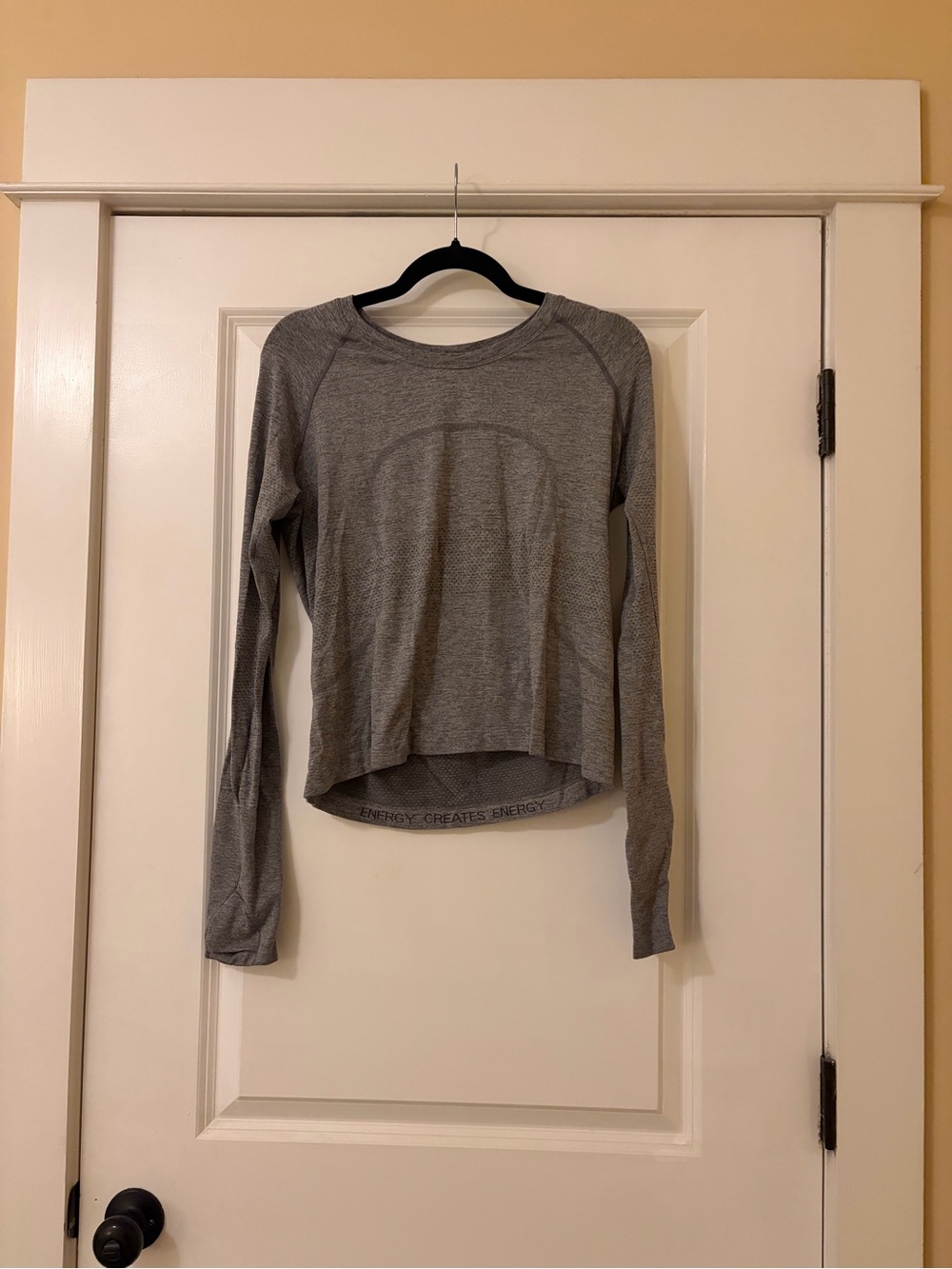 Lululemon Long Sleeve Crewneck Top